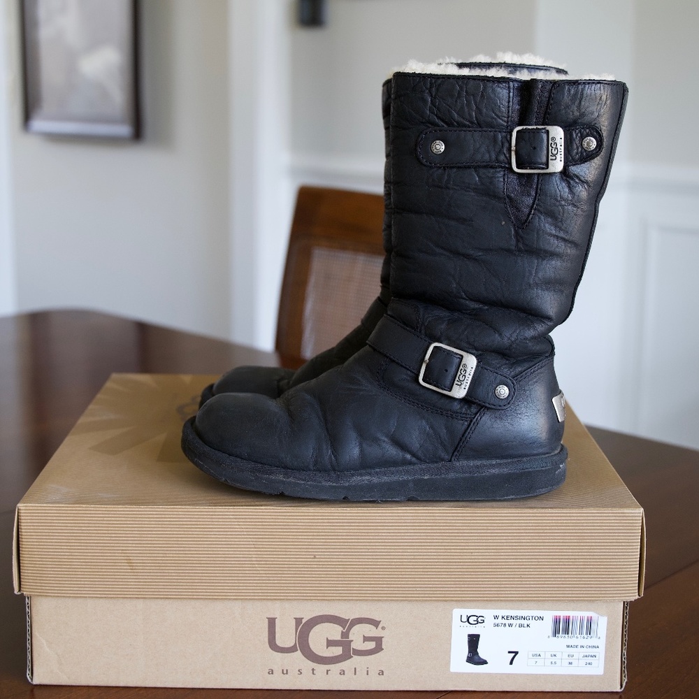 Women's Uggs.  Kensington Moto in Black.  Size 7.